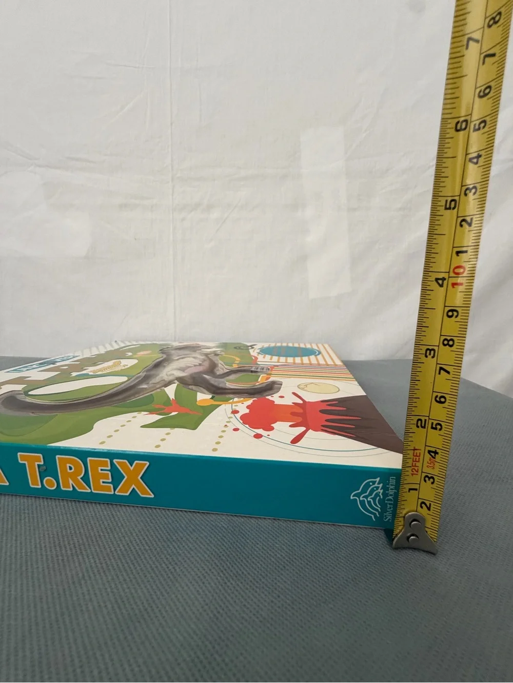Uncover A T. Rex Book with 3D Model Silver Dolphin (F237)
